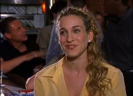 Cat Ran - 1 pic. Through countless re-watches of this series, I have somehow never noticed this unhinged hair extension situation they have Carrie rocking here. Truly beyond. Desperate to know if poorly executed or intentionally quirky. https://t.co/Vl1kGSayQJ