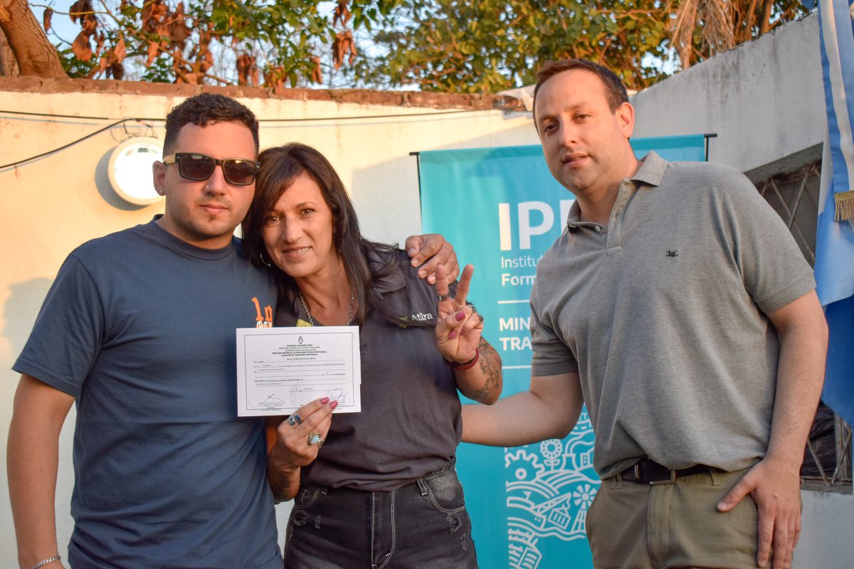 AtilraGR tweet media