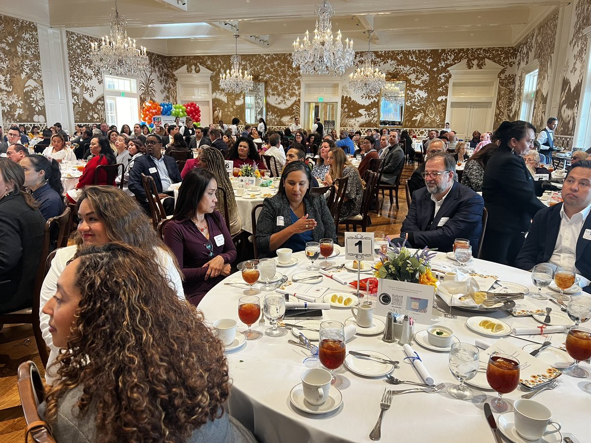 PUBLICAFFAIRCOP's tweet photo. Their Commitment to advocating for families in need is truly inspiring 💙💙 Community Family Centers Houston !! Loved 💙 your fundraising event 🚔🚔🚔 https://t.co/H53bsdF347
