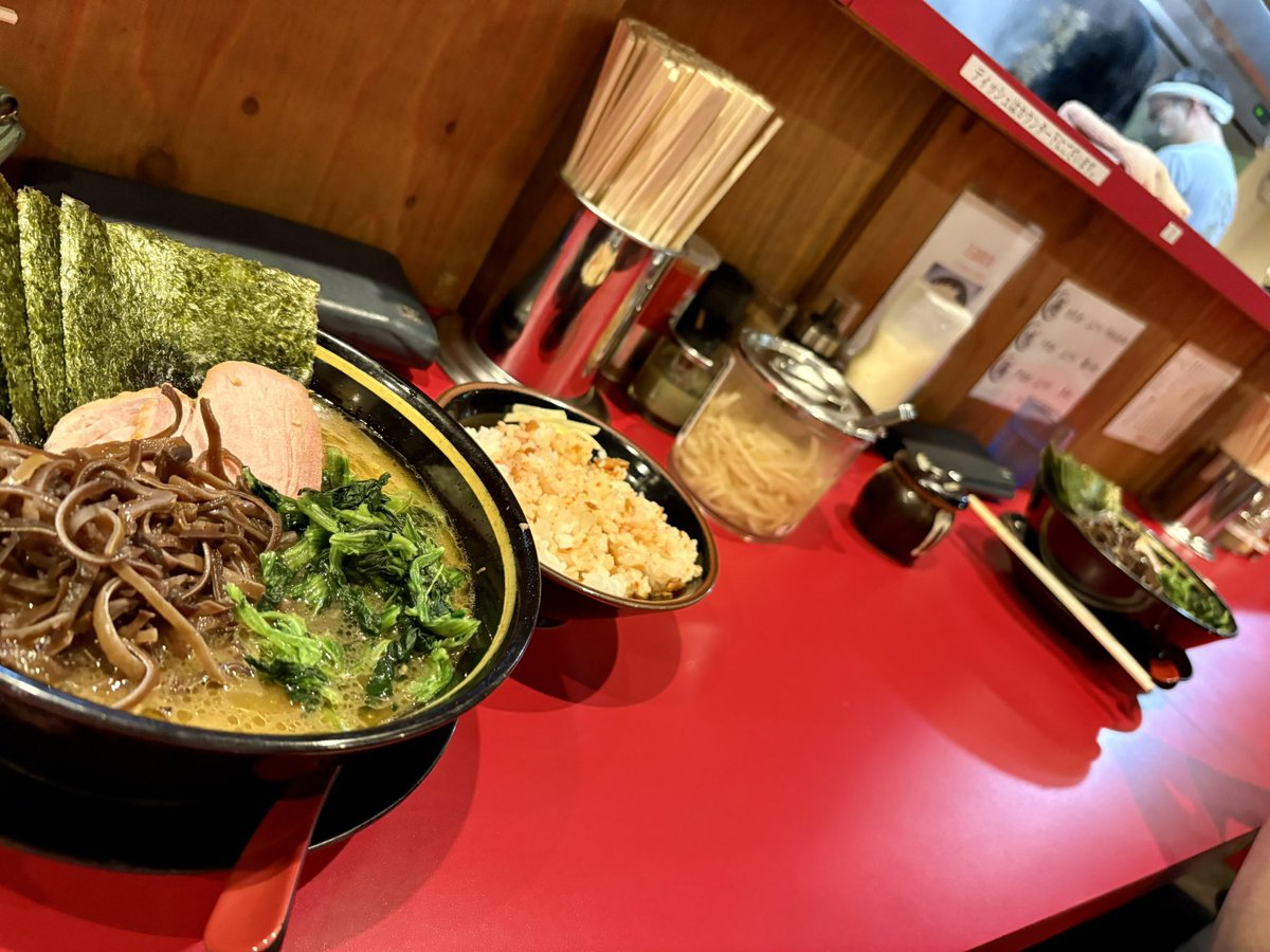 kei_asa's tweet photo. 金曜日の稲葉家へ

今日のスープもうまい！うまい！
大満足の一杯でした！

ご馳走様でした！&amp;ありがとうございました！ https://t.co/YvtJb6B6dK