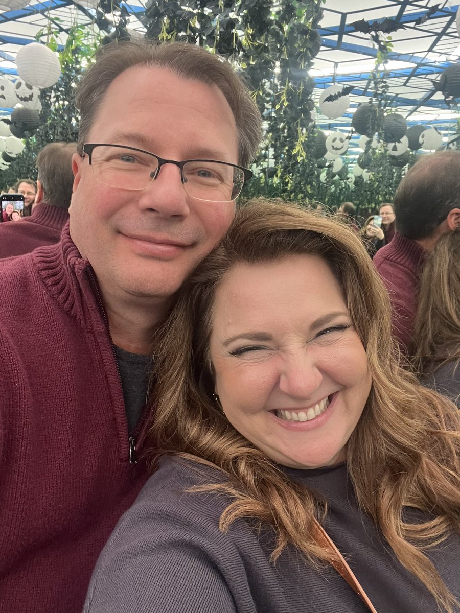 ToniZagent's tweet photo. 27 years and counting...our anniversary was spent together doing all the STL things - Museum of Illusion, Candle Fusion, a shopping trip, and a dinner at Dominic's. To love, laughter, &amp; happily ever after. #HappyAnniversary #allthestlthings #tonizagent #tonizagentstl #bodyandsoul https://t.co/bhj5QFKi3V