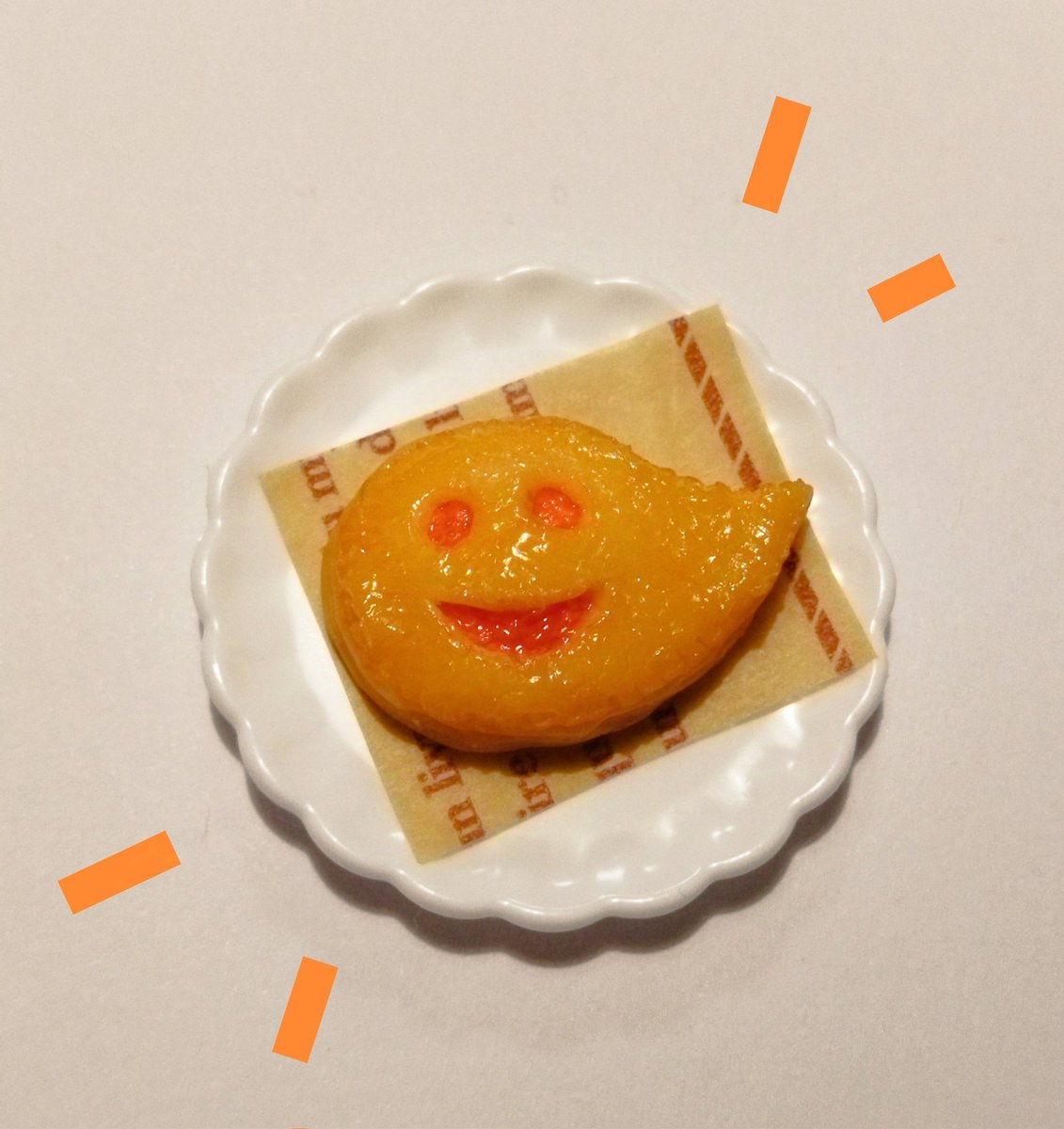 今回は食玩として飾れる↓のものを販売しますが、別途ポシェット用の紐を購入していただく事で、ポシェット加工して発送もできます🌸
ポシェット加工ご希望の方は、パイ（ルース）と、お好きな色紐（4色）を同時にご購入ください🌸