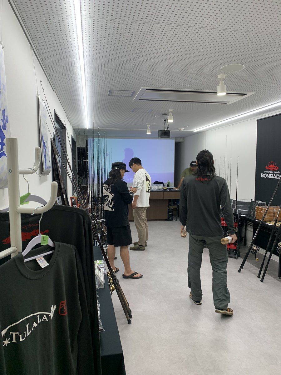 tulalajp's tweet photo. 水面爆烈展 リス大爆発の乱
つり人社様 ビル地下一階で開催中です！
是非お越しください！

#tulalajp https://t.co/o06Hc8b3n0