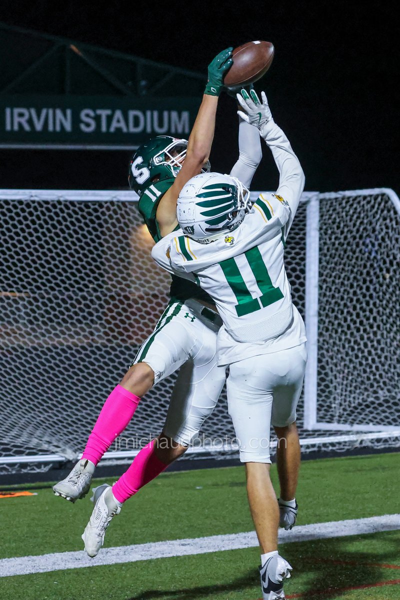 The first 3 scores in South Oldham's Senior Night battle with North Bullitt were TD's from Julian Miles (2 rushing, 1 receiving) as the Dragons streaked out to a 32-0 1st half lead. QB Ethan Arnold threw 3 TD passes and the D forced 3 turnovers in their easy 39-7 win <a href="/SOHSDragons/">South Oldham Dragons</a>