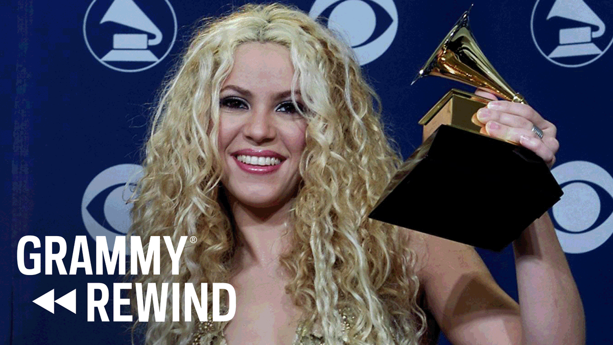 RecordingAcad's tweet photo. #GRAMMYRewind ⏪ Watch @Shakira win Best Latin Pop Album in 2001 for 'Shakira - MTV Unplugged': https://t.co/iXT93lYsJP https://t.co/cZu91qg5NY