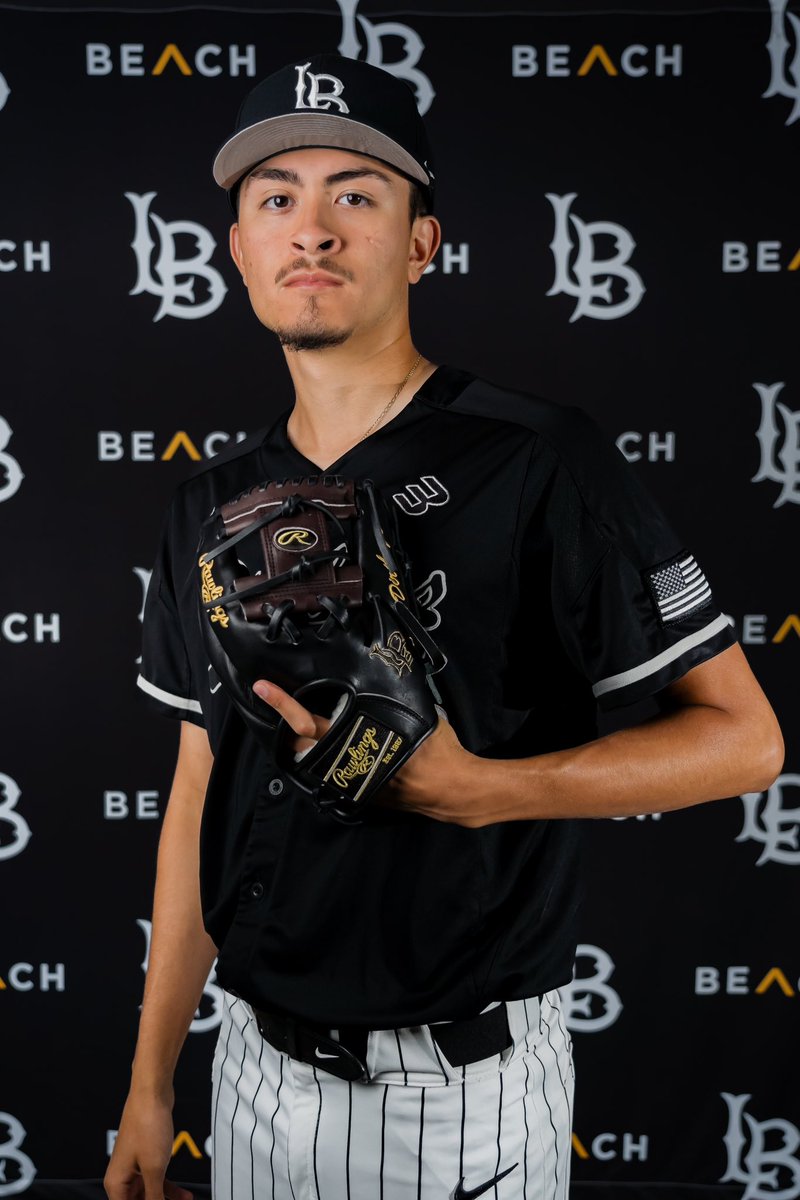 Committed. #gobeach #skodirtbags
