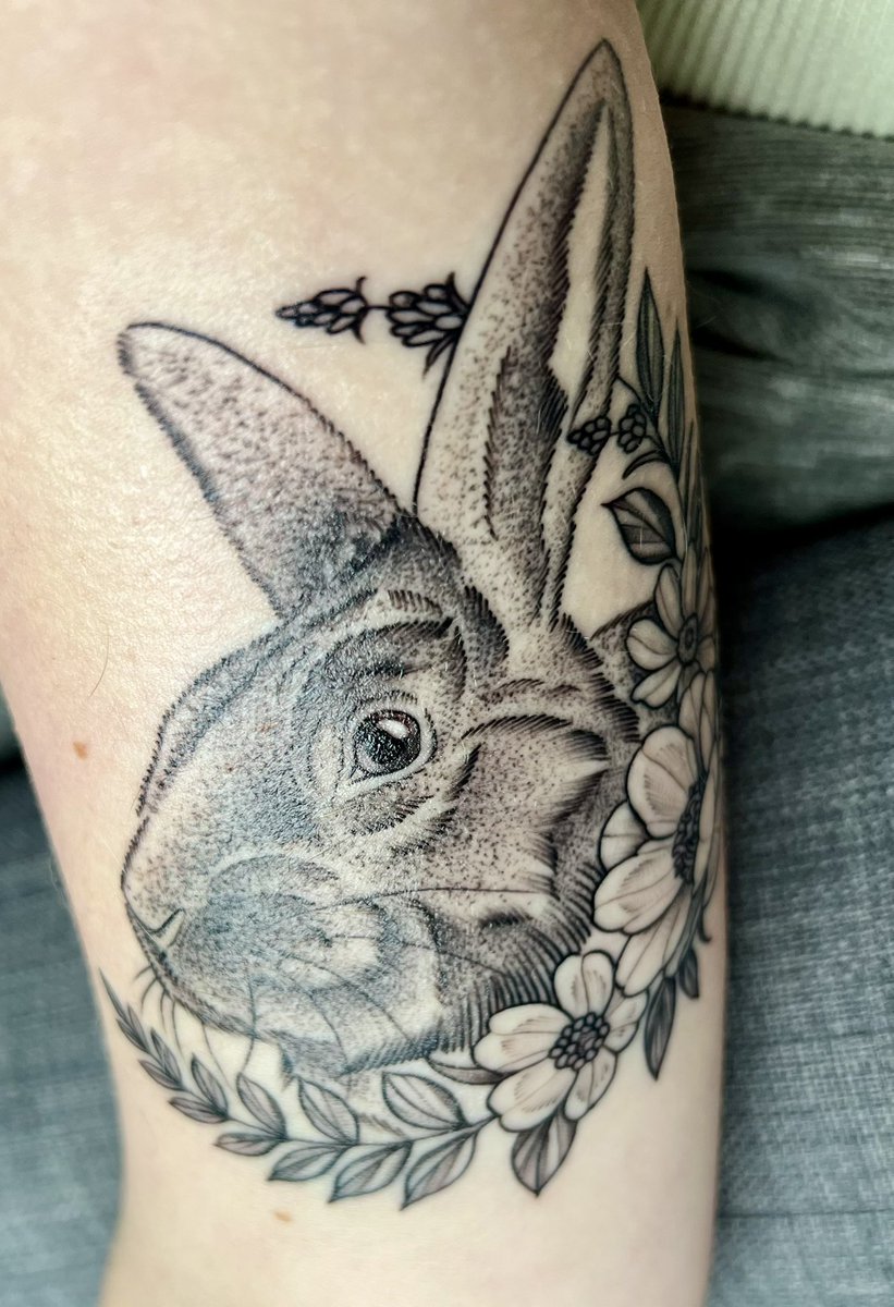 Mychal123's tweet photo. 🐰💕Absolutely in love with how Luna’s memorial portrait turned out. A beautiful tribute to my sweet bunny. 🥹❤️ 

Artist: Tattoos by Kailee
https://t.co/UeFeBSVLmB https://t.co/j47gV8mKee