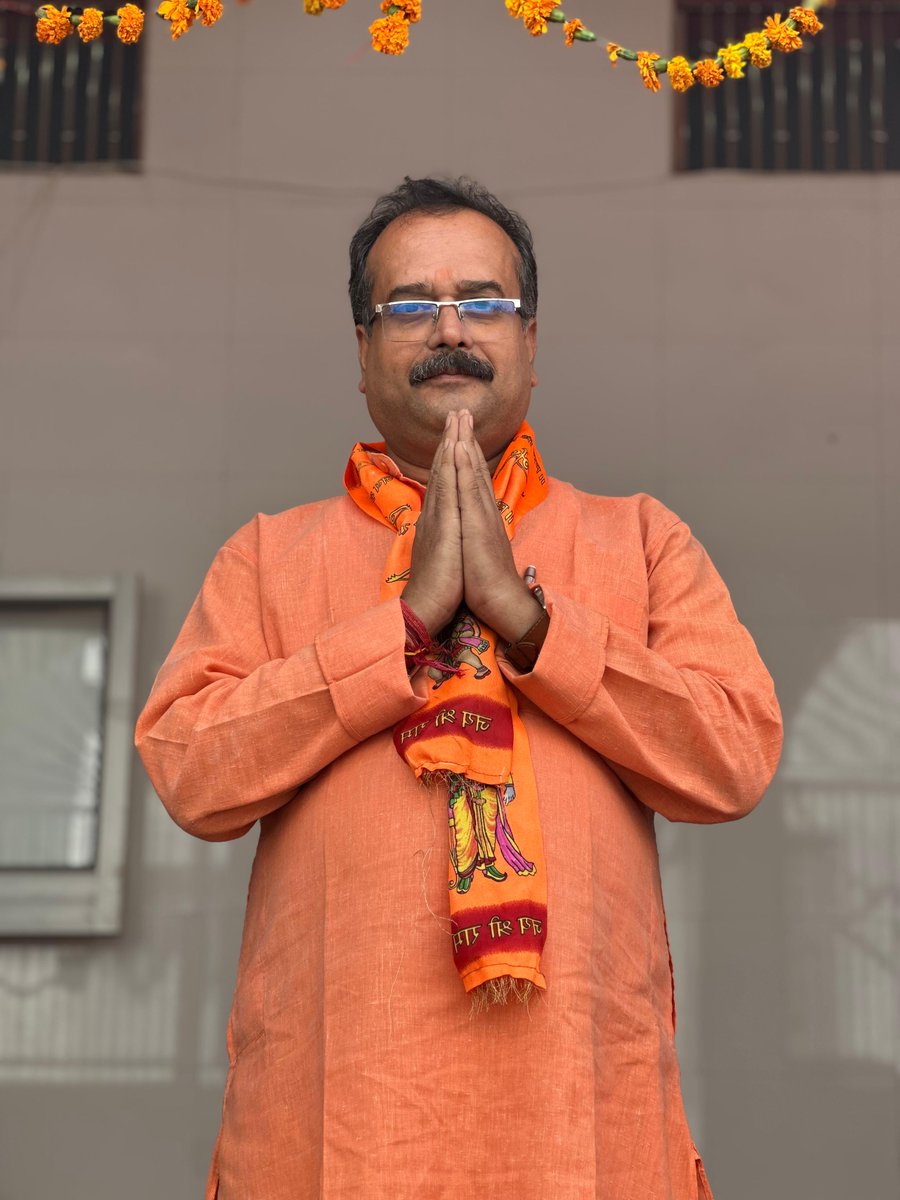 HareshK04248354's tweet photo. The corrupt government of @AAPDelhi  has to be driven out of Delhi. #HareshKumar has to win from #BurariAssembly with a huge majority. Jai Burari, Tay Burari. @BJP4Delhi  leadership is requested to make #HareshKumar a candidate from Burari. People of #Burari are ready for change. https://t.co/c6CyyBn8XB