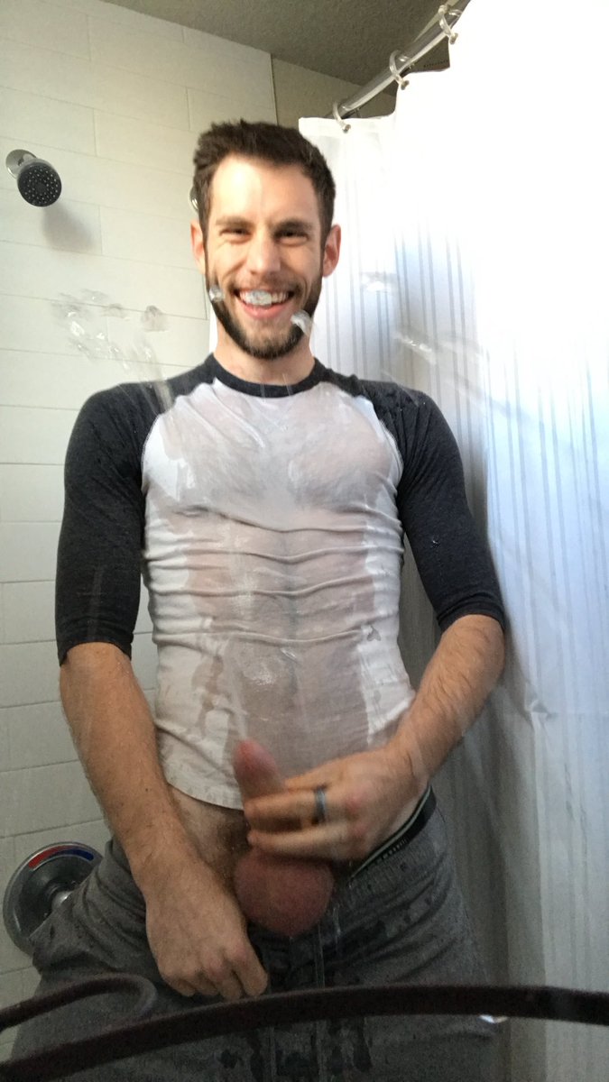 dustinxgold's tweet photo. 7 years ago today, I made a video that would change my life. https://t.co/jbyUxHuOCG