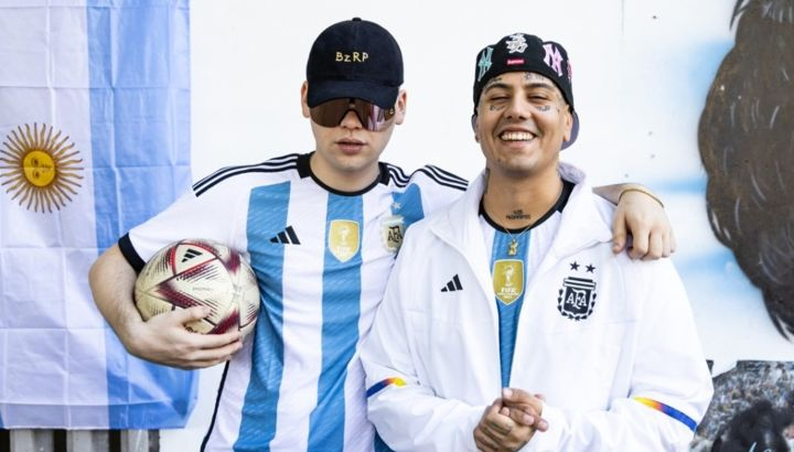 [HILO]

TODAS las veces que DUKI menciona a un FUTBOLISTA en sus canciones