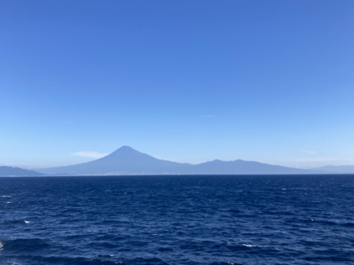 A Stunning View of Mt. Fuji from Aboard the Quantum of the Seas.
＃英語学習　＃クルーズ　#英会話