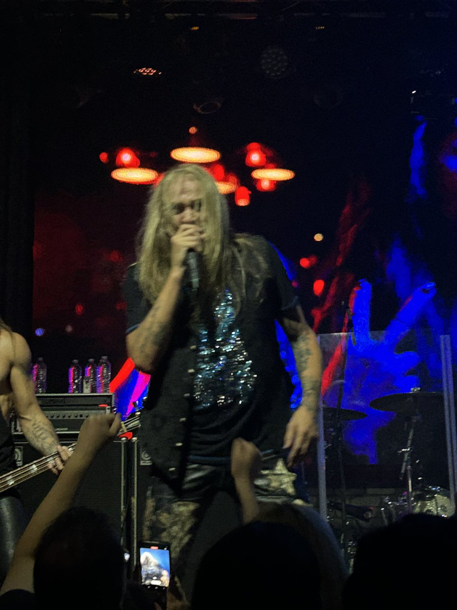 roberta666's tweet photo. Last Saturday night I had the privilege of meeting my Rock God @sebastianbach  I teared up a bit, because from the age of 15 this God has been my crush. I named my son after him. My life is complete. And he puts on one helluva show.    #bucketlist #dreamscometrue https://t.co/KXqRn4L66y