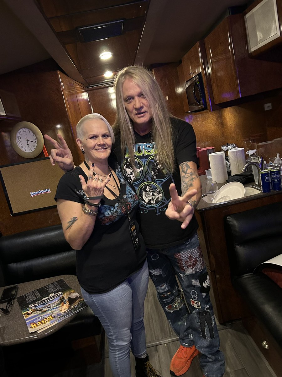 roberta666's tweet photo. Last Saturday night I had the privilege of meeting my Rock God @sebastianbach  I teared up a bit, because from the age of 15 this God has been my crush. I named my son after him. My life is complete. And he puts on one helluva show.    #bucketlist #dreamscometrue https://t.co/KXqRn4L66y