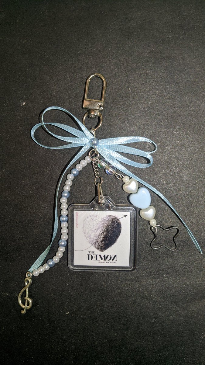 yahopuff's tweet photo. haloo kita ada keychain baru nih‼️bisa ketemu di BCIS, konser day6 Day-1 yaa untuk yang mau liat liatt🤗

#DAY6_3RD_WORLDTOUR #DAY6JAKARTA #DAY1 #FOUREVERYOUNG #Day6inJakarta #Keychain #BCIS https://t.co/FRndR7duYh