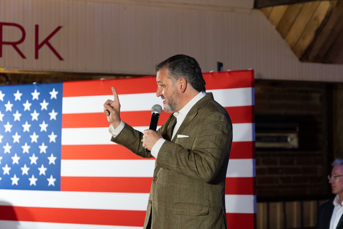 Ted Cruz tweet media