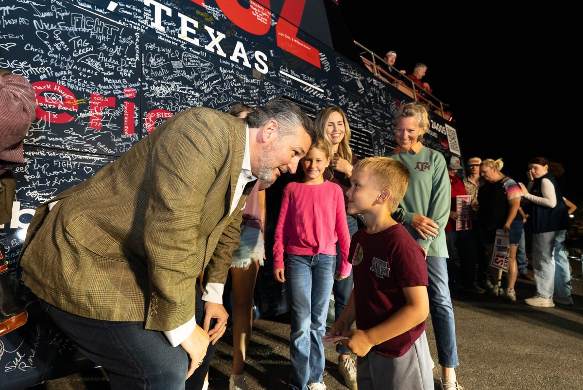 Ted Cruz tweet media