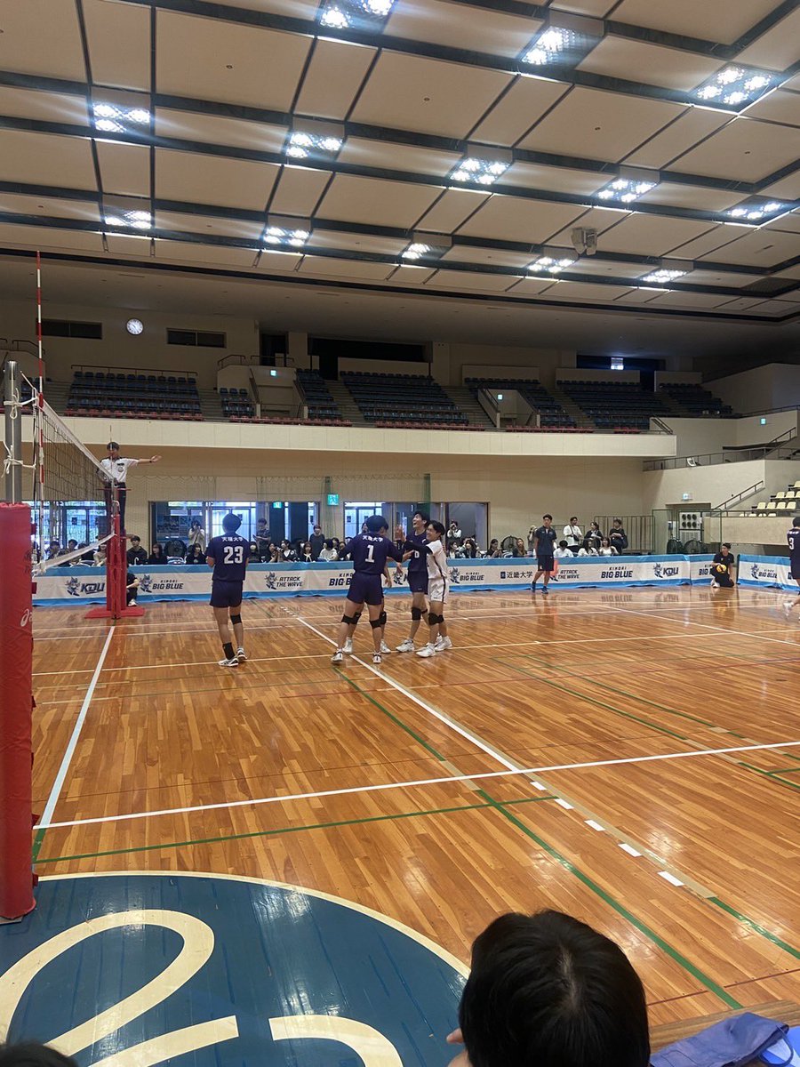 kansaiuvf's tweet photo. 【RIGAVIL CUP2024　秋季リーグ戦】
男子1部
Aコート　第1試合
天理大学ー京都産業大学

3-0
30-28
25-20
25-22

#関西大学バレーボール連盟
#関西学連 #秋季リーグ戦
#バレーボール
#Riche https://t.co/VZzc6EmNBG