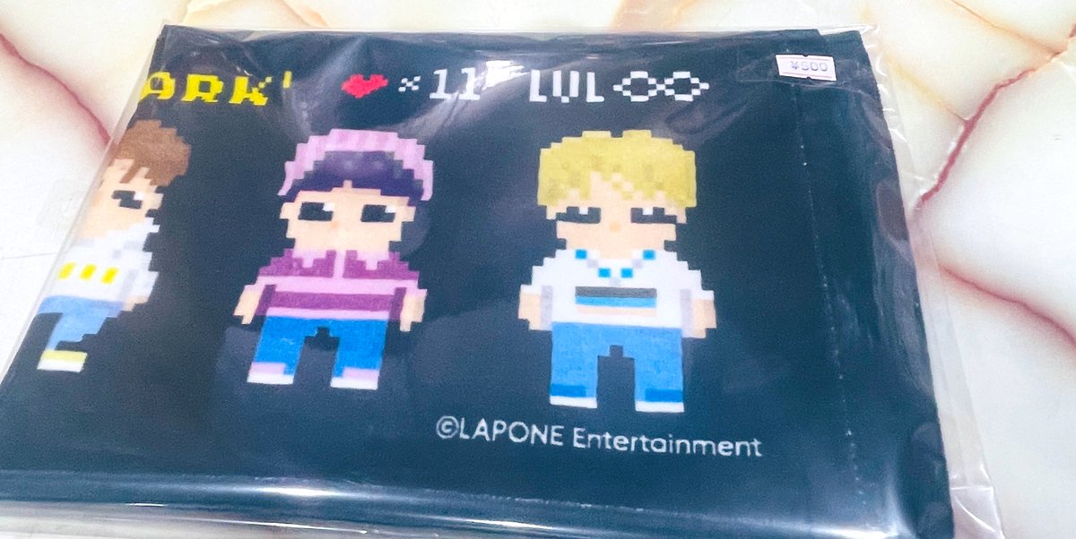 TreasureOffff's tweet image. JO1 BEYOND THE DARK 
マフラータオル ブラック　500円⭕️
#JO1  #BEYONDTHE DARK #マフラータオル