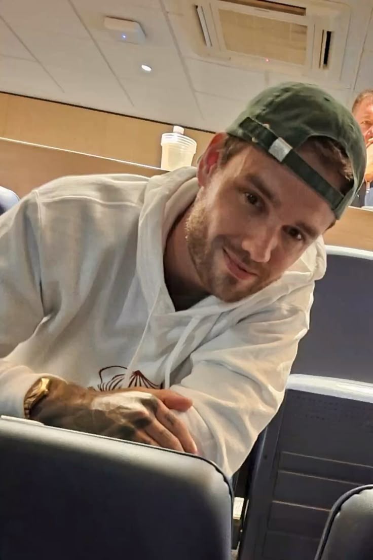 Abbie to Eroda tweet media