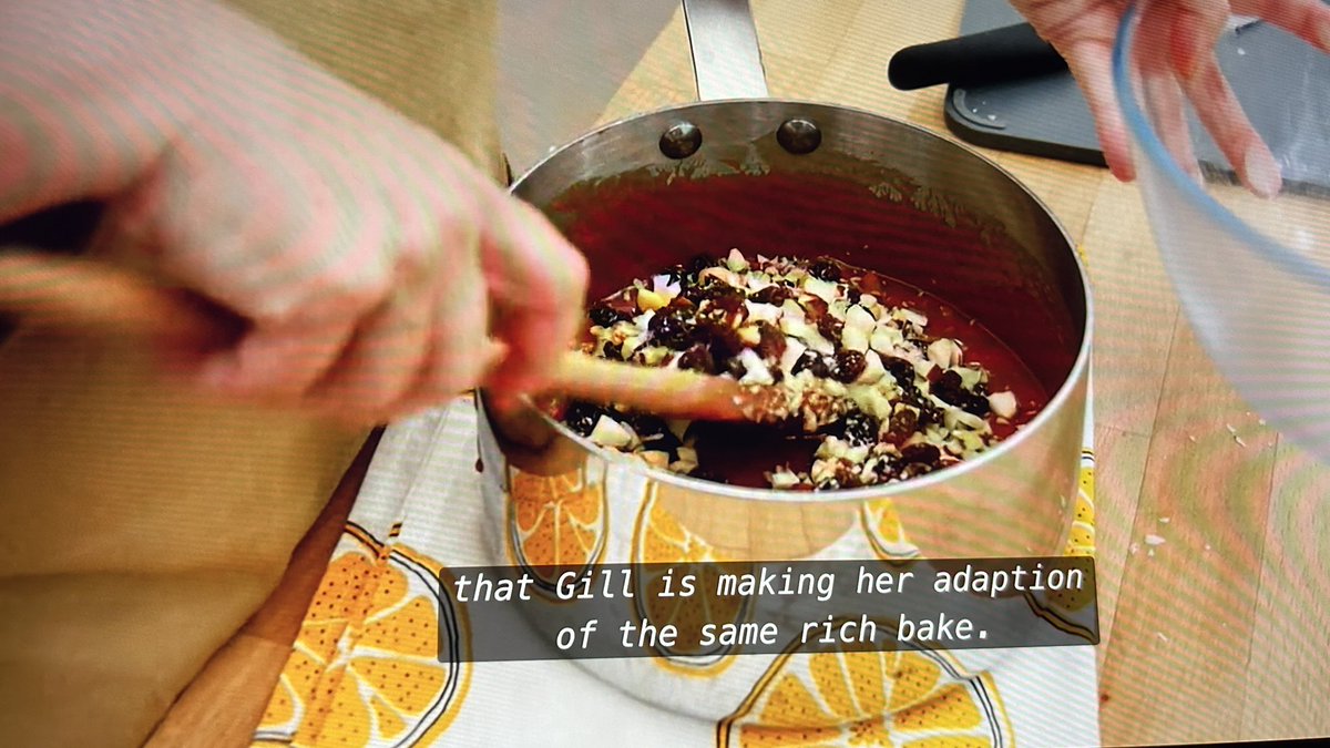 hopealevy's tweet photo. Okay GBBO, I also got a set of those citrus towels from IKEA last year! 😂 https://t.co/YUK3oFTolB
