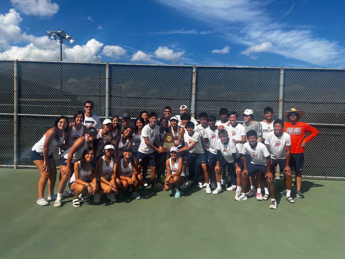 sltenniscoach's tweet photo. What a day. A 10-9 victory over Memorial in the Regional Final to catapult the Spartans to state for the first time since 16’. It all came down to a 10 point tie breaker. This is the first time Memorial has lost a match in Region 3 since 08’. Incredible team unity &amp; effort today https://t.co/IbTni8uqL2