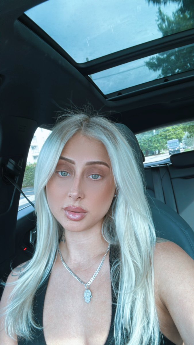 1Alibandz's tweet photo. miss barbie gal https://t.co/MojMNzYSqD