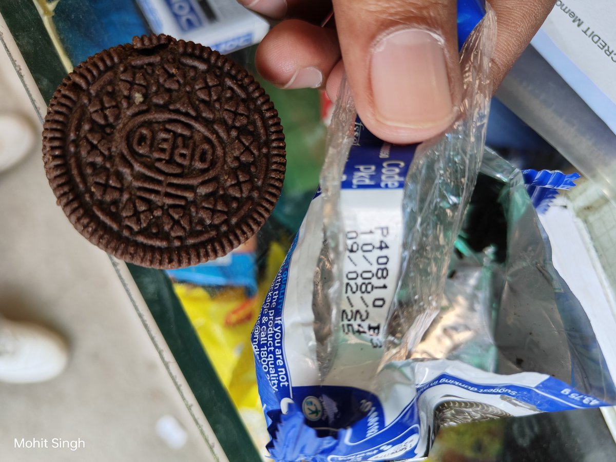 MohitSingh62183's tweet photo. Dear [Cadbury Customer Service Team],

I hope this message finds you well. I am writing to formally register a complaint regarding a concerning issue I encountered with your product (oreo) purchased on 17/10/24 from Trivedi general store (Ujjain, MP) https://t.co/DM1GSkzj1Y