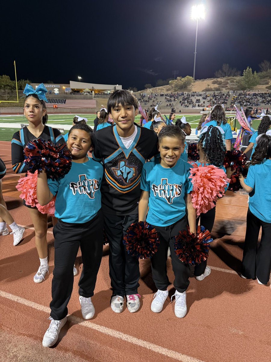 CHuerta_JCE's tweet photo. Pebble Hills Feeder Pattern Night!!! Thank you so much for this amazing experience! @spartancheer_ #FutureSpartan #ThisIsSparta #TheHills #SJC #Buffaloes #TheHerdMovesForwardTogether @SGTCarrasco_ES @JFCarrasco_JCE https://t.co/gagjTFprB0