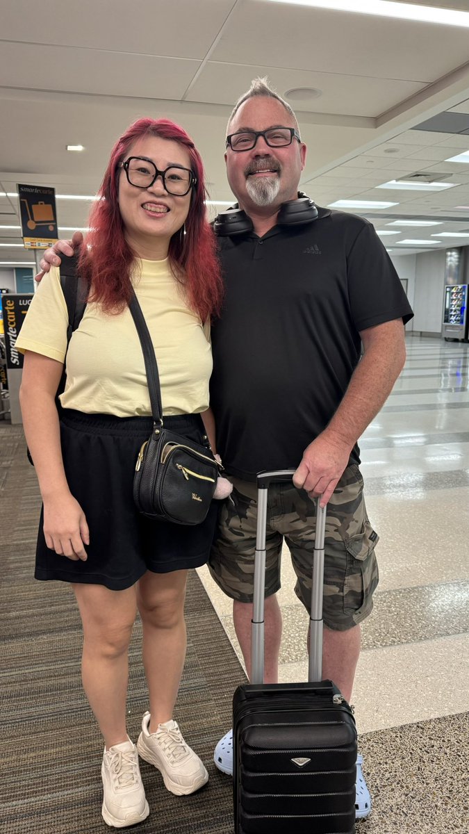 sandy_tsang's tweet image. Already meeting friends @ncbrady and @SSkotheimsvik at #MMSFlamingo @mmsmoa