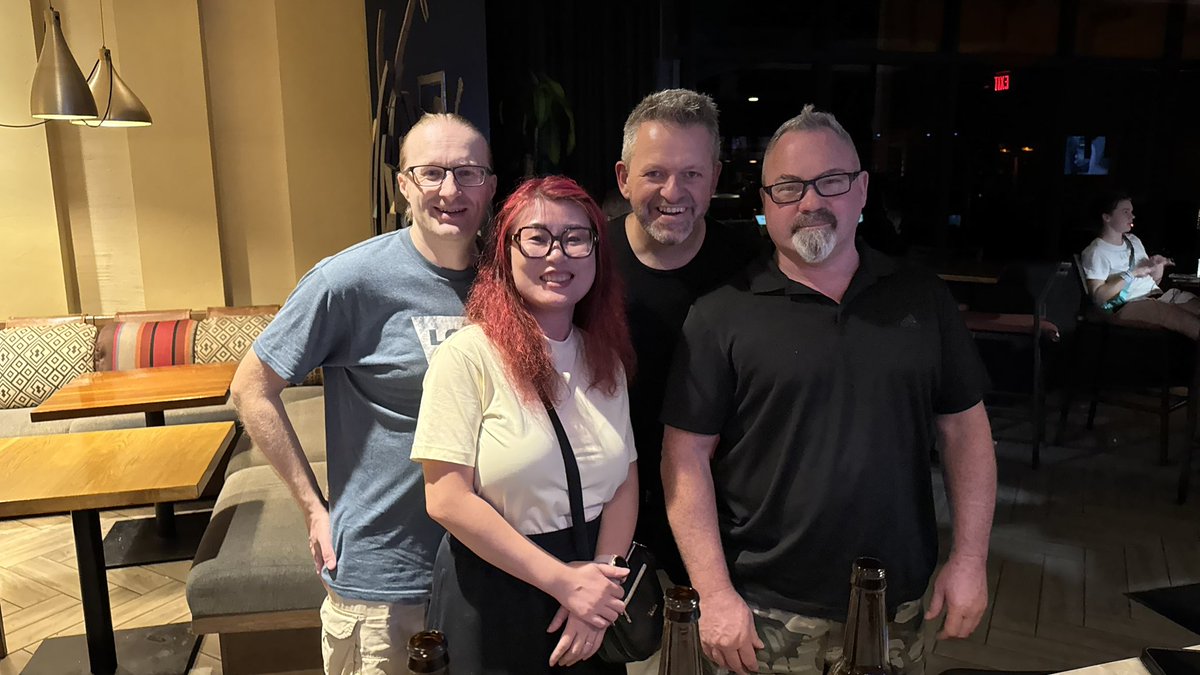 sandy_tsang's tweet image. Already meeting friends @ncbrady and @SSkotheimsvik at #MMSFlamingo @mmsmoa