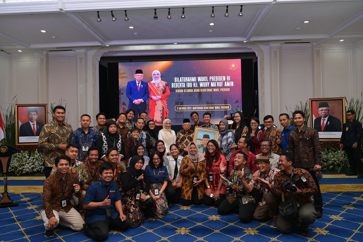 Silaturahmi dengan pejabat dan pegawai di lingkungan Sekretariat Wakil Presiden (Setwapres) di Jakarta.

Pengabdian itu tidak pernah berhenti dan itu harus kita lakukan, karena memang perintah agamanya begitu. Kalau sudah menyelesaikan satu, mulai lagi dengan yang lain. Jadi,