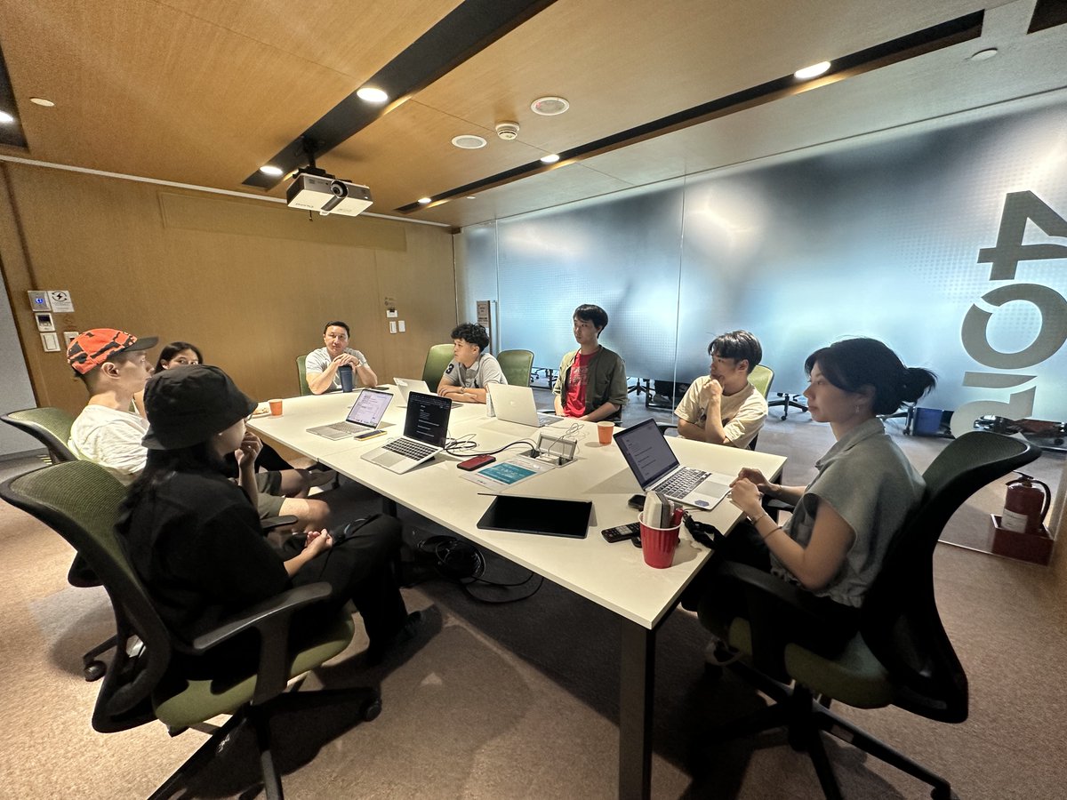 886Studios's tweet photo. The pilot batch of ikigai Launchpad has officially begun!

Here are some pics from the first week ⬇️ https://t.co/QKP9nwdnpB