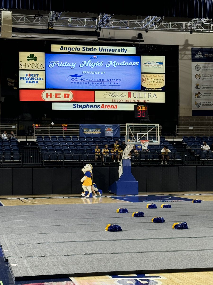 WadeCallaway's tweet photo. Broke up the drive back from Houston and caught the Rams and Belles “Friday Night Madness”! @CoachVinayPatel @CoachKCBeard1 @lancelahnert @KaleSteed @CoachColeRab @CoachConnorM @AngeloStateMBB @_AHSBASKETBALL @Damonzewoods https://t.co/bWSo9gK6H8