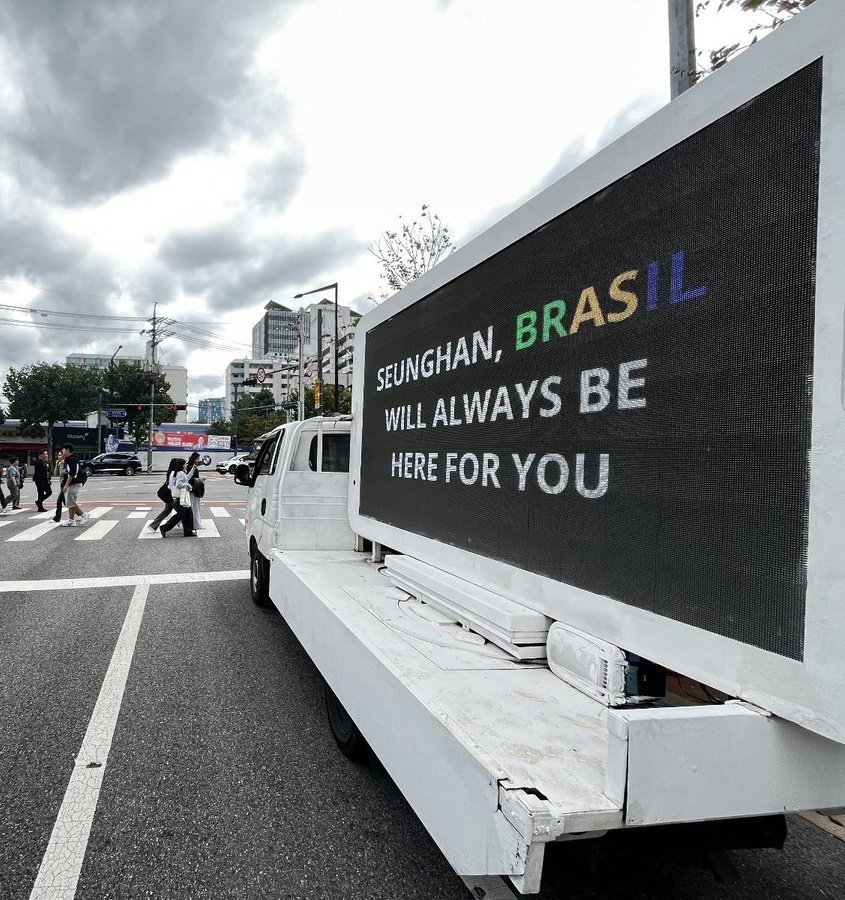 "SEUNGHAN, O BRASIL SEMPRE ESTARÁ AQUI POR VOCÊ"

ele disse que cruzaria o universo por nós e fizemos o mesmo por ele 🥹

#BringBackSeunghan
#RII7E_Or_NONE
#SMSupportsBullying