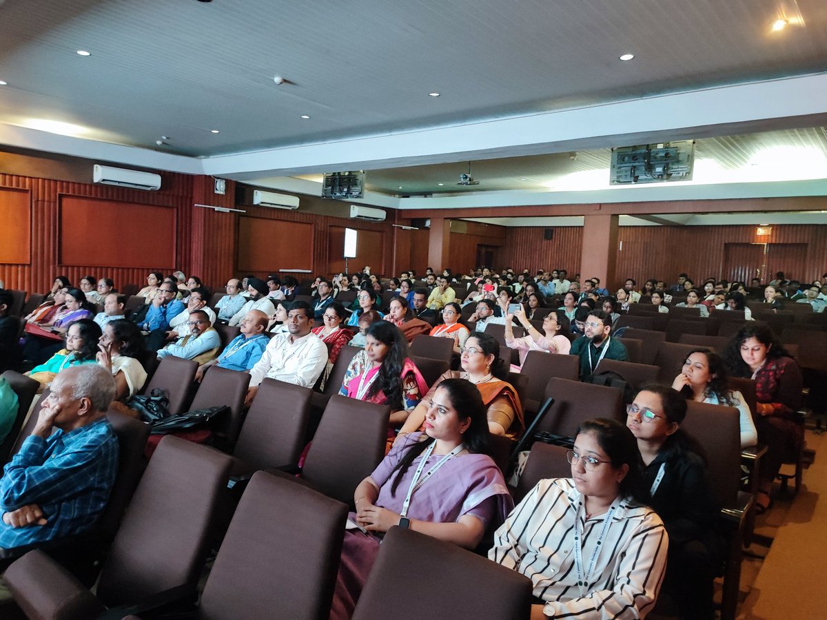 PrashantTembha1's tweet image. Mesmerizing talk by Prof Albero setting the mood of whole India cytometry family to circulating tumor cells @LabOrfao @CytometryIndia #FlowTCS2024 @ACTREC_TMC