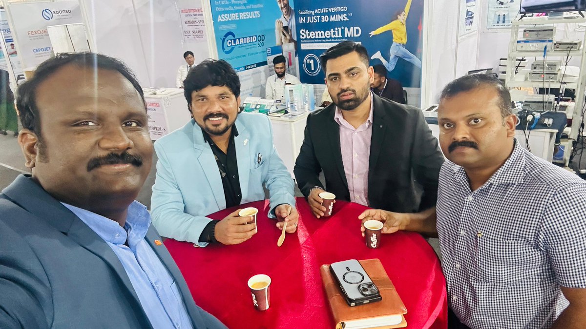 NagaKiran60's tweet photo. at ENT Doctor's South Zone Conference.....
#ENTDoctors #NagaKiran #GKHealthCare #ManagingDirector #AlankritaResorts https://t.co/8kHYGFpgCg