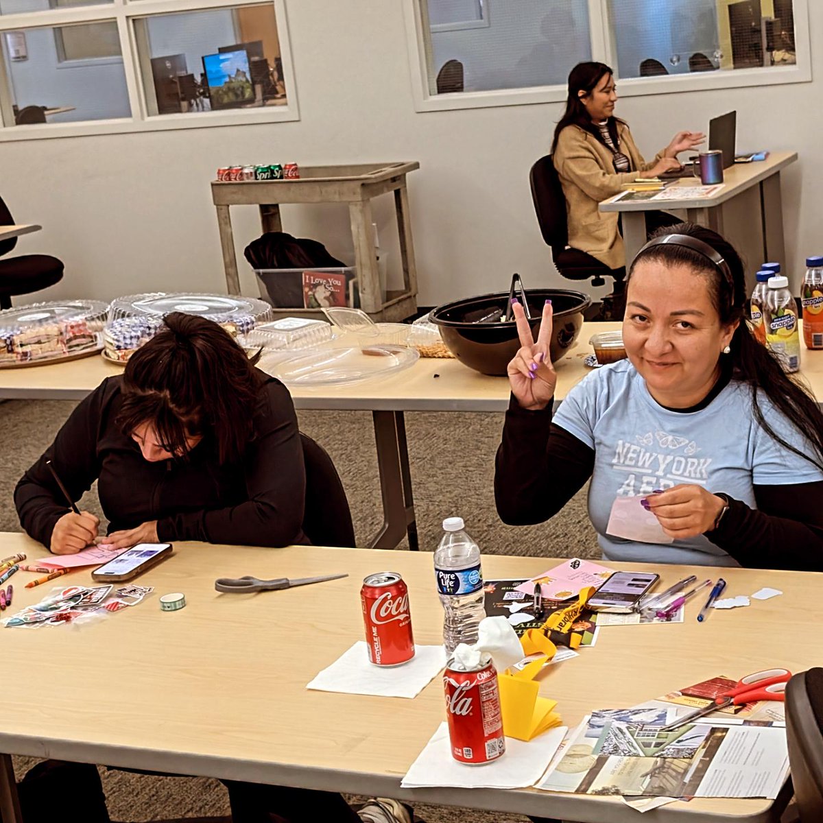 RioHondoLibrary's tweet photo. Thanks to the @eops_rhc (CARE) students for participating in today's zine workshop. These amazing women &amp; mamas made some beautiful zines. RHC Library is lucky and proud to include them in the RHCL zine collection.

#mamasmakingzines #zineworkshop #eopsandcare https://t.co/rkUVSCSMr0