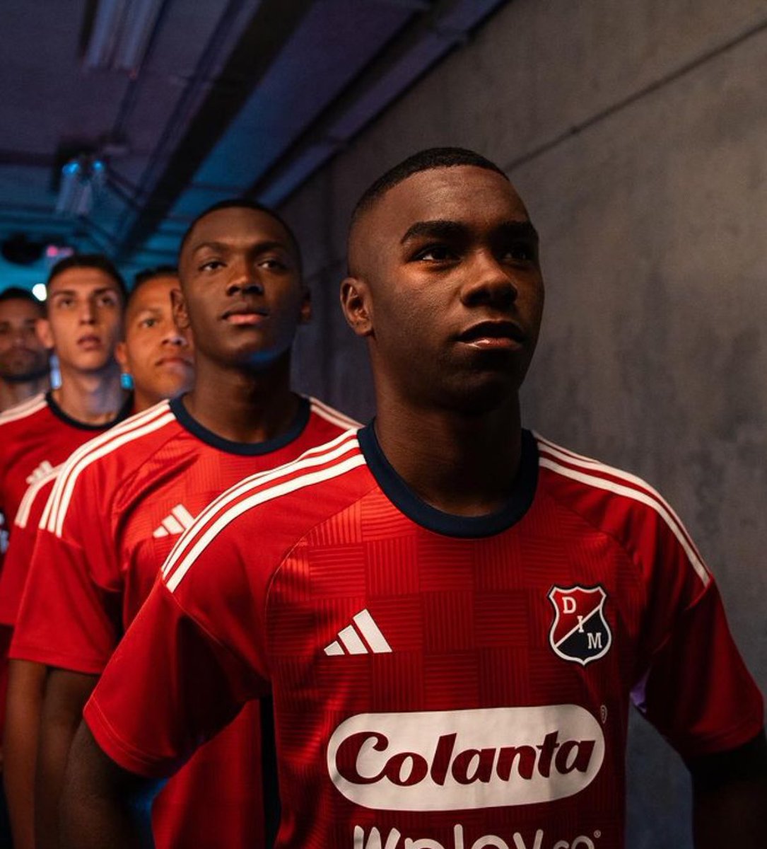 🚨 El City Football Group llegó a un acuerdo para fichar al extremo 𝑱𝒐𝒉𝒏 𝑬𝒅𝒘𝒊𝒏 𝑴𝒐𝒏𝒕𝒂𝒏̃𝒐 (17) del <a href="/DIM_Oficial/">DIM</a> 

🔴🔵 El acuerdo es por 3M USD y una cláusula del 20% para una futura venta. Él jugador llegaría al Lommel #Bélgica 🇧🇪 en Enero. 

📰 <a href="/FabrizioRomano/">Fabrizio Romano</a>