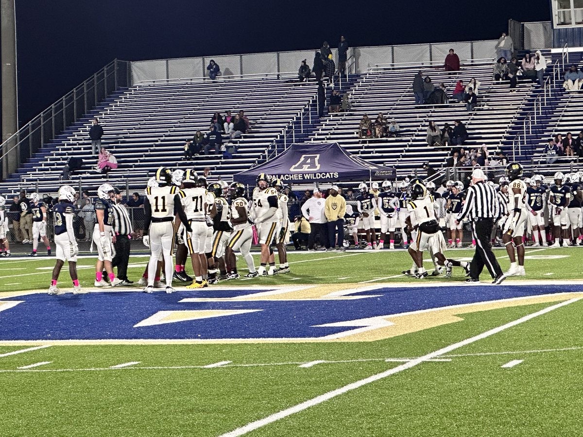 DRCADAHS's tweet photo. It's always great to be an Alcovy Tiger. Tonight the young men took the gridiron and prevailed 21-10. Shout out to @AlcovyHSRecruit @AlcovyFootball @coachFortson35
@AlcovyHS @NewtonCoSchools @Coach_CGreen
#GA36
#WeArentHardToFind
#RespectTheCove
#RecruitTheCove
#DOYOUBELIEVE https://t.co/JR5ca18ii7
