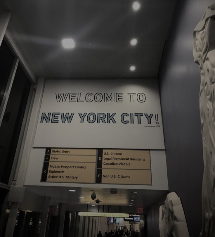 darzcie's tweet photo. 📍JFK International Airport

Finally here. After a few hours of travel. https://t.co/tcVu8ot6fh
