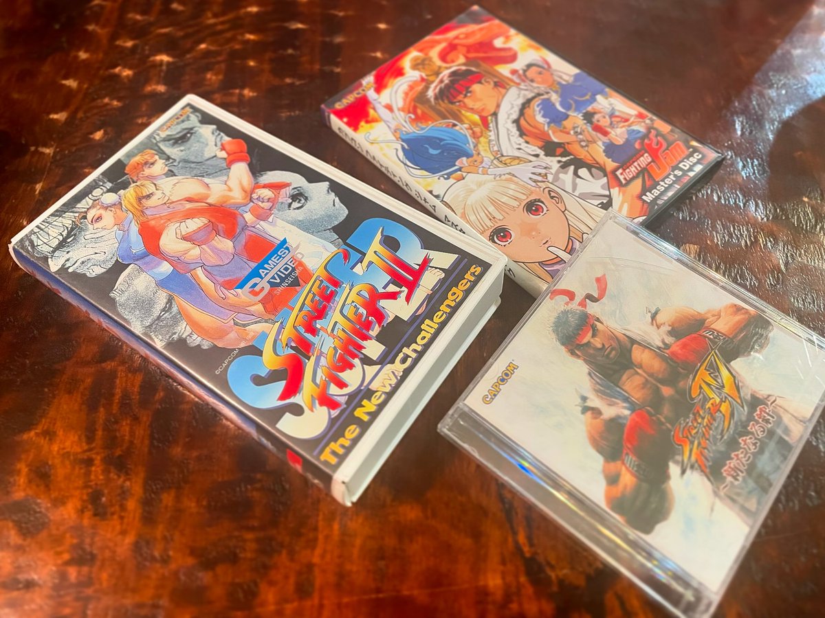 OutdateRef's tweet photo. I’ve been on a #obsolete #gaming #videos kick. Picked up #superstreetfighterII #gamestvideo on #vhs & #streetfighteriv bonus #dvd & #capcom #fightingjam #mastersdisc. https://t.co/j7RUysZ5vH