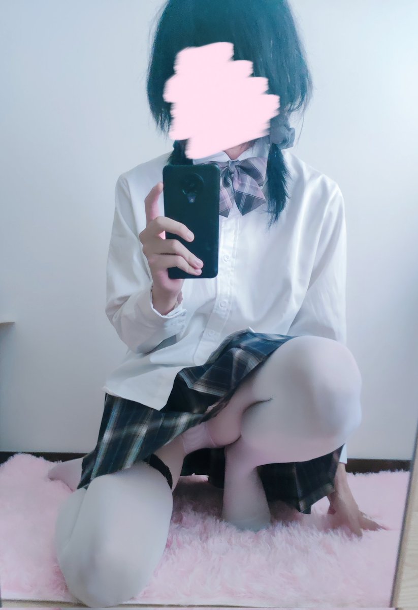 sakuyaura_'s tweet photo. 咱患上了离开笨笨15分钟以上就会焦虑不安的绝症，似乎只能靠吃吃吃吃吃吃吃吃吃吃能稍微延后发作时间！ https://t.co/NWctUU6V4T