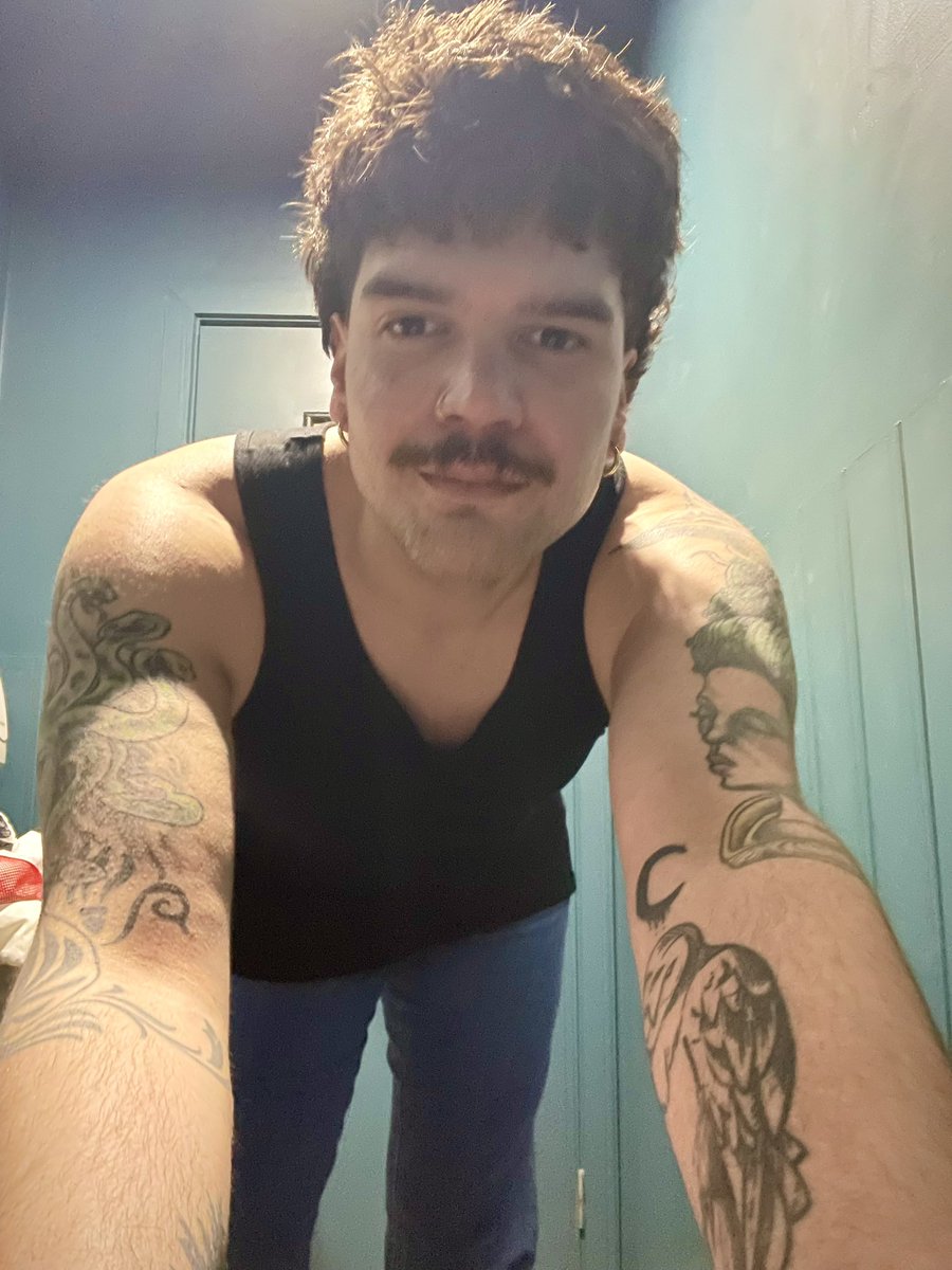 SidequestChaser's tweet photo. local rat https://t.co/sTGJVJKLpm