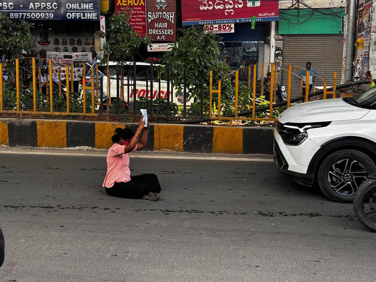 Sesh1999_'s tweet photo. #TGPSC @AspirantsTspsc
#reschedule_group1mains_tgpsc 
#Reschedule_Group1_mains 
#reschedule_group1mains_Telangana https://t.co/7CUTDINg65