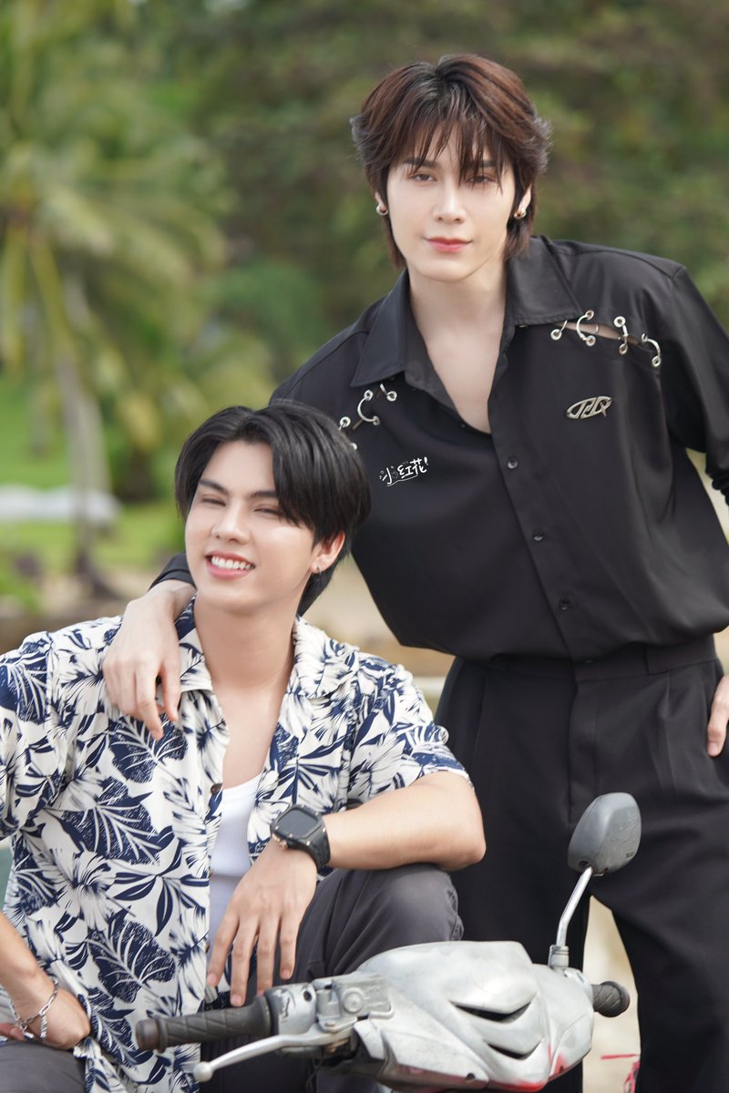我是小红花II_hong (@flower_honghong) on Twitter photo Tongrak&Mahasamut
So happy❤️
So handsome ❤️
<a href="/peatwasu/">peatwasu #ต้องรัก</a> <a href="/fort_fts/">FortFTS (福福) #มหาสมุทร 🌊</a>
#LoveSeaExclusiveTripD2
#FortFTS #ComeFortZon
#Peatwasu #CaptainPeat Tongrak&Mahasamut
So happy❤️
So handsome ❤️
<a href="/peatwasu/">peatwasu #ต้องรัก</a> <a href="/fort_fts/">FortFTS (福福) #มหาสมุทร 🌊</a>
#LoveSeaExclusiveTripD2
#FortFTS #ComeFortZon
#Peatwasu #CaptainPeat