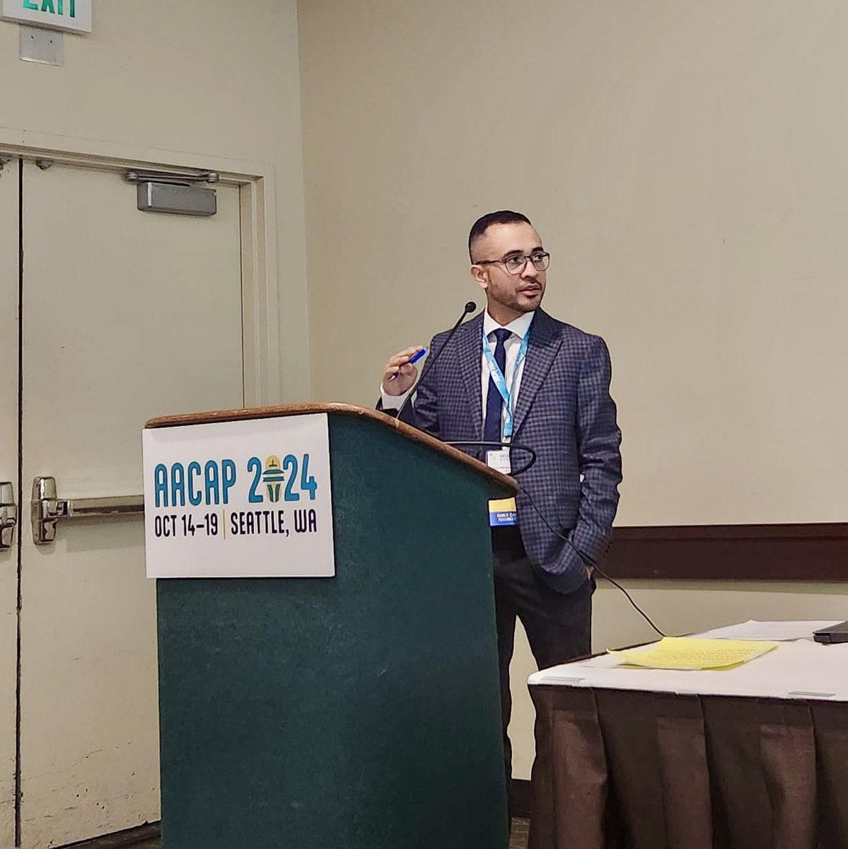 henrymarquezmd's tweet photo. Thank you to my team for the opportunity to present “Like Father, Like Daughter: Exploring the Father-Daughter Dynamic in El Salvador” at @AACAP Annual Meeting #AACAP24 https://t.co/IMdE6GOS6u