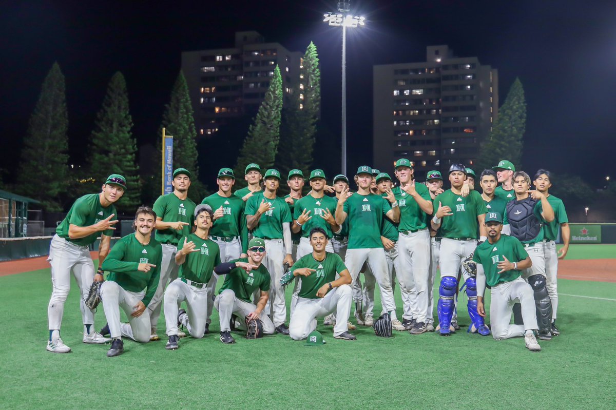 Dubs up for Team Green 👊

They take game 1 of the ʻOhana World Series with a 3-1 win!

#GoBows