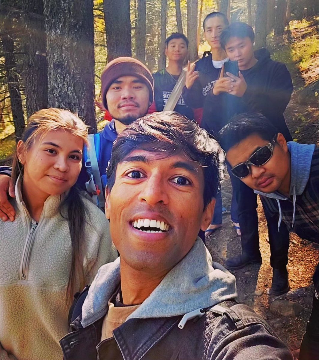 rautvipul14's tweet photo. Oct 13th: Thanksgiving weekend meant another 8km hike for JDS, this time at the less-than-breathtaking Bragg Creek Provincial Park. But hey, we made our own fun. And then Aya and Gler saved the day with a mouth-watering turkey feast. 
#Thanksgiving #weekends https://t.co/hwli0p1A6v