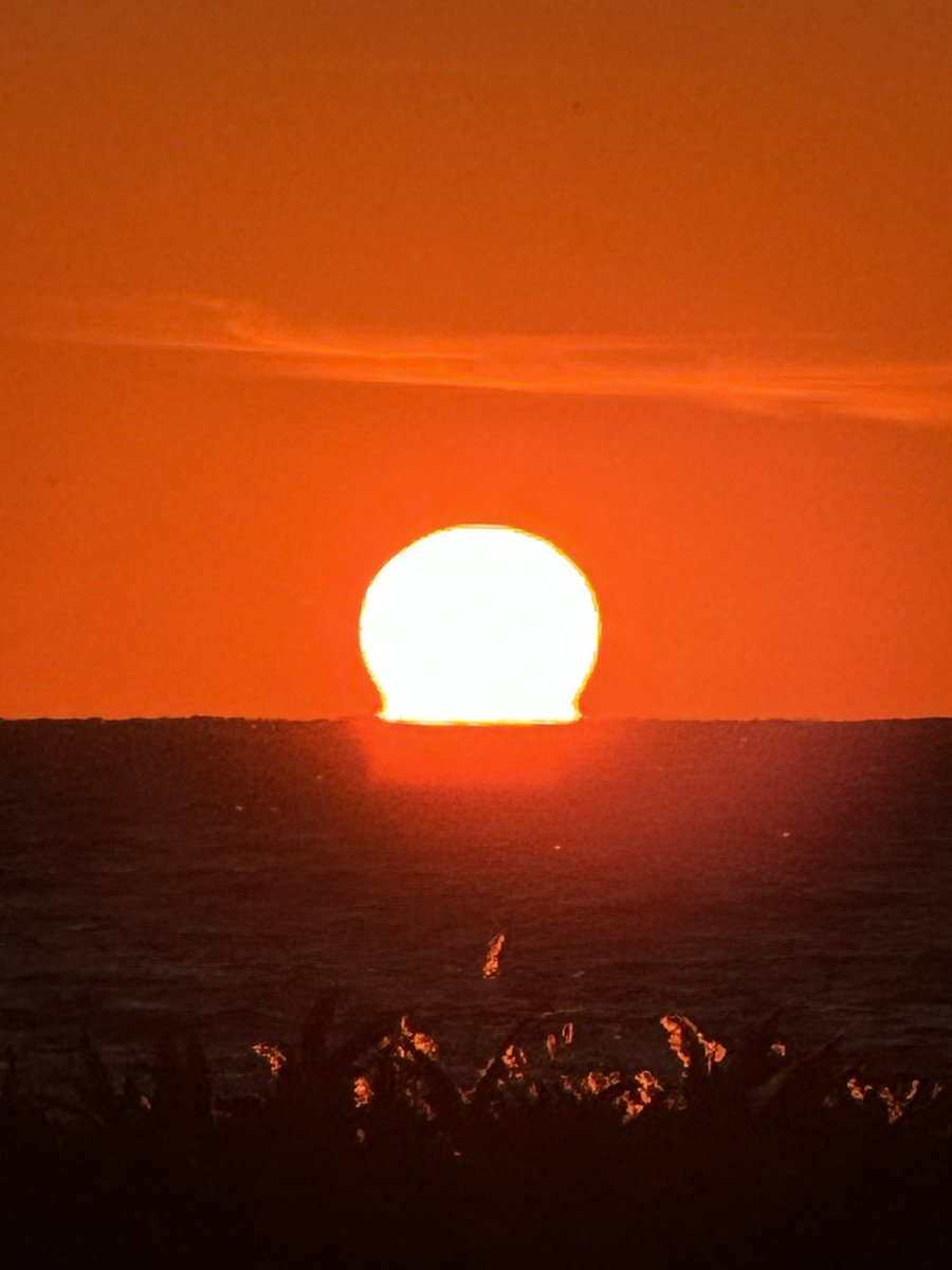 naowest1's tweet photo. 休みを利用して道北で夕陽のパワーいただいてきました。

#つながるJAL https://t.co/i7G7AuzfQd
