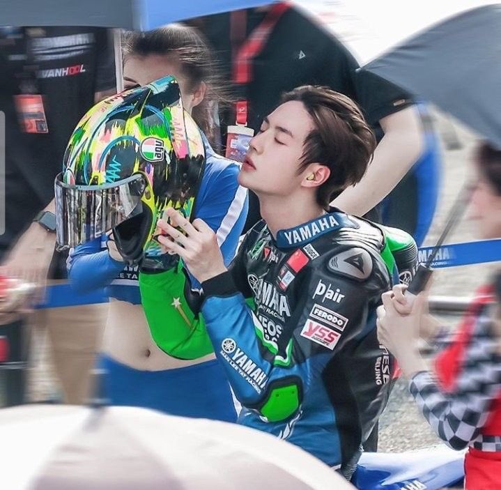 พิจ้านจ๋า ♥. ราชนิกุลแห่งฉงชิ่ง 👑👑👑 tweet media